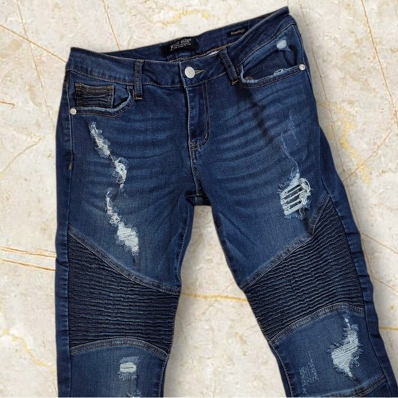 Judy Blue Jeans Women Size 3/26 Low Rise Destroyed Moto Skinny Fit Stretch Denim - Picture 1 of 12